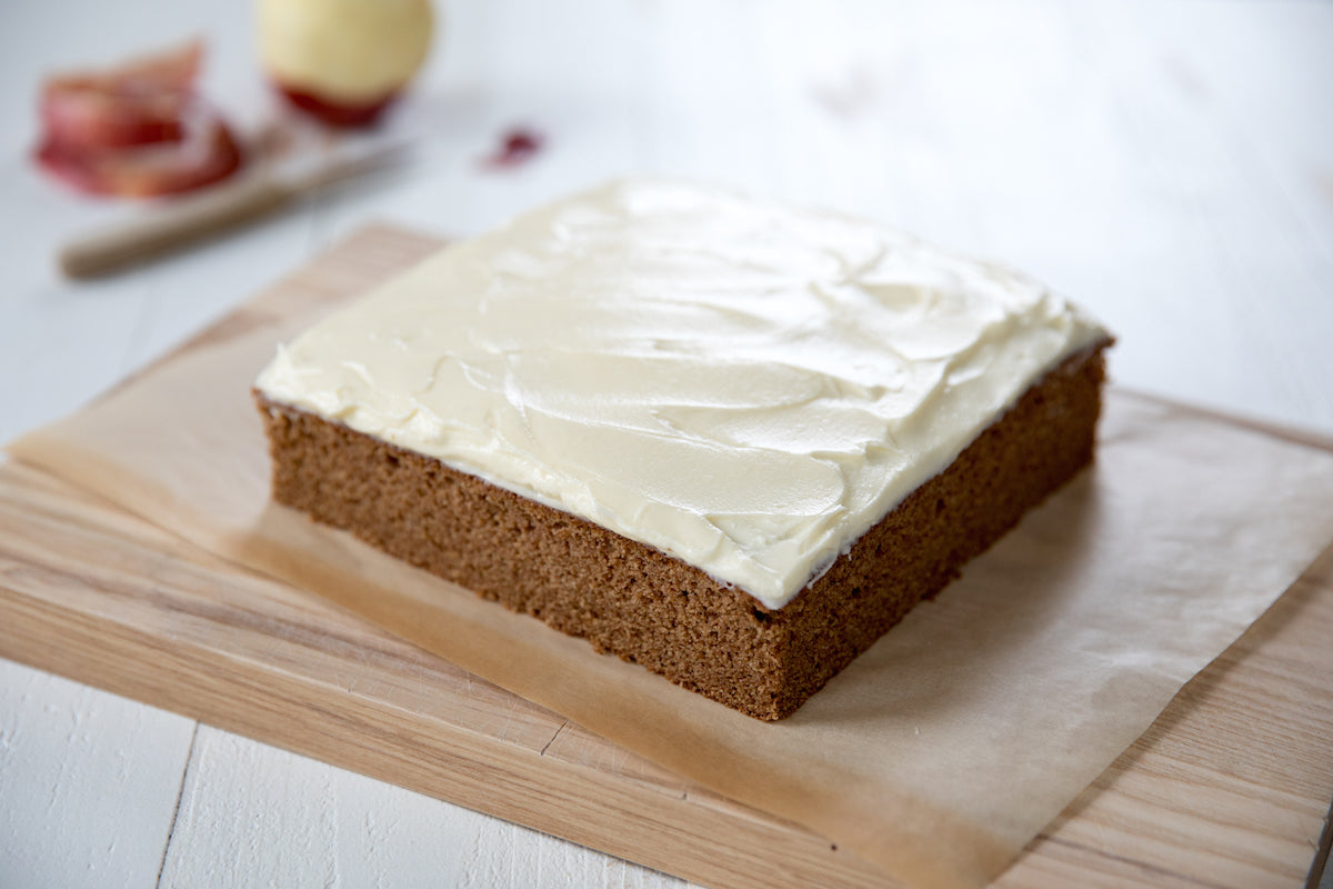 Einkorn Applesauce Spice Cake