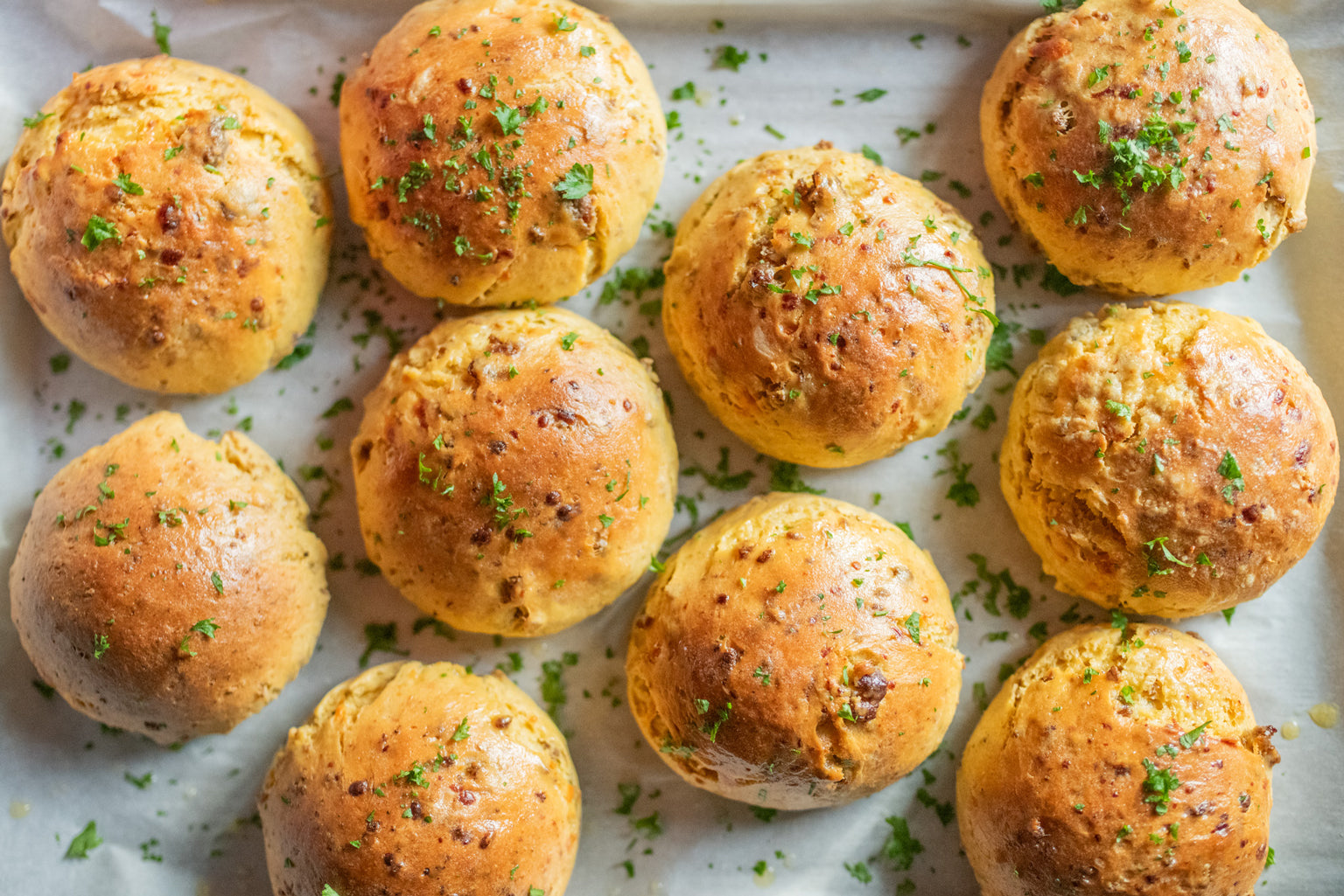 Einkorn Dinner rolls with sausage and Cheese