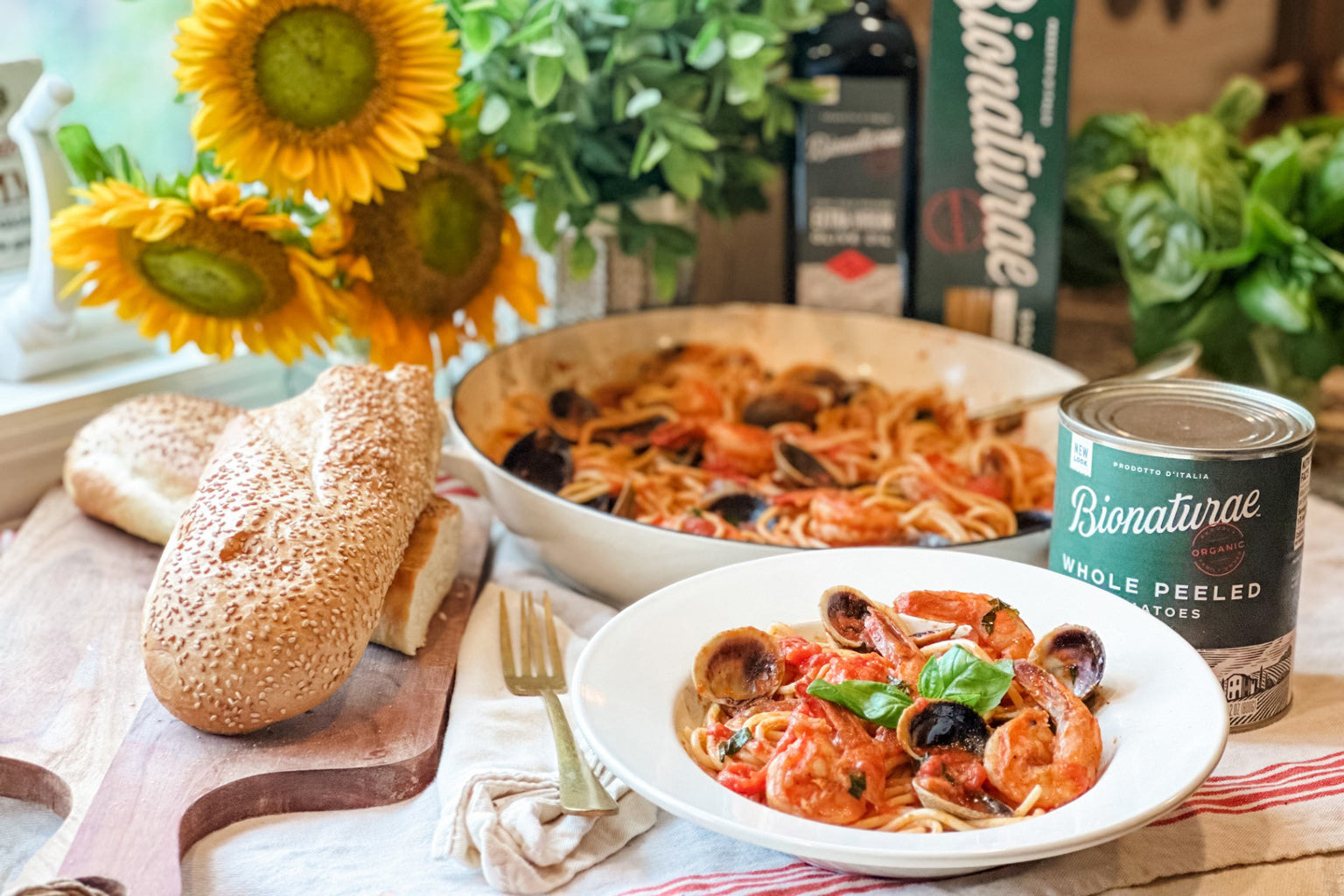 Spaghetti with Clams and Shrimp Sauce – Jovial Foods, Inc