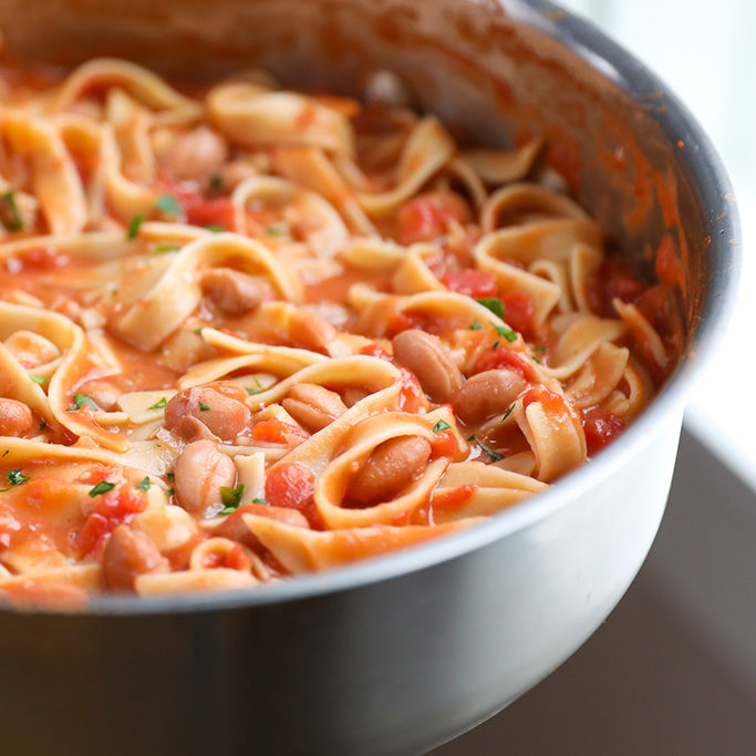 gluten_free_tomato_pasta_with_borlotti_beans